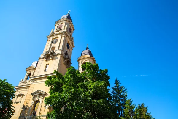 Римская церковь в городе Oradea — стоковое фото